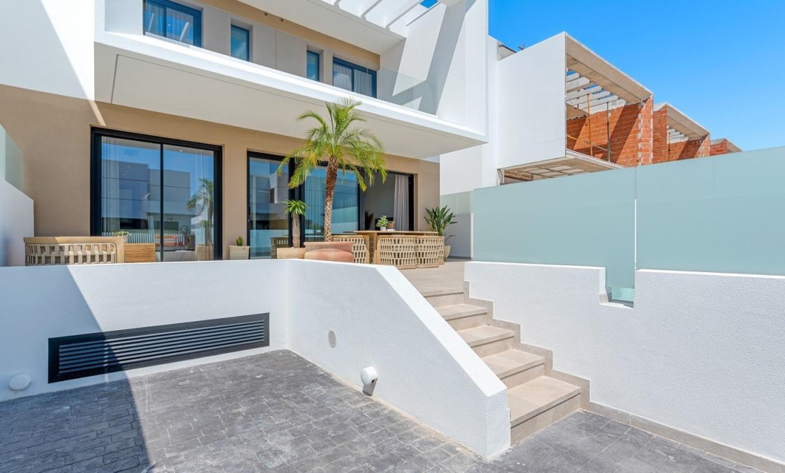 Obra nueva - villa -
