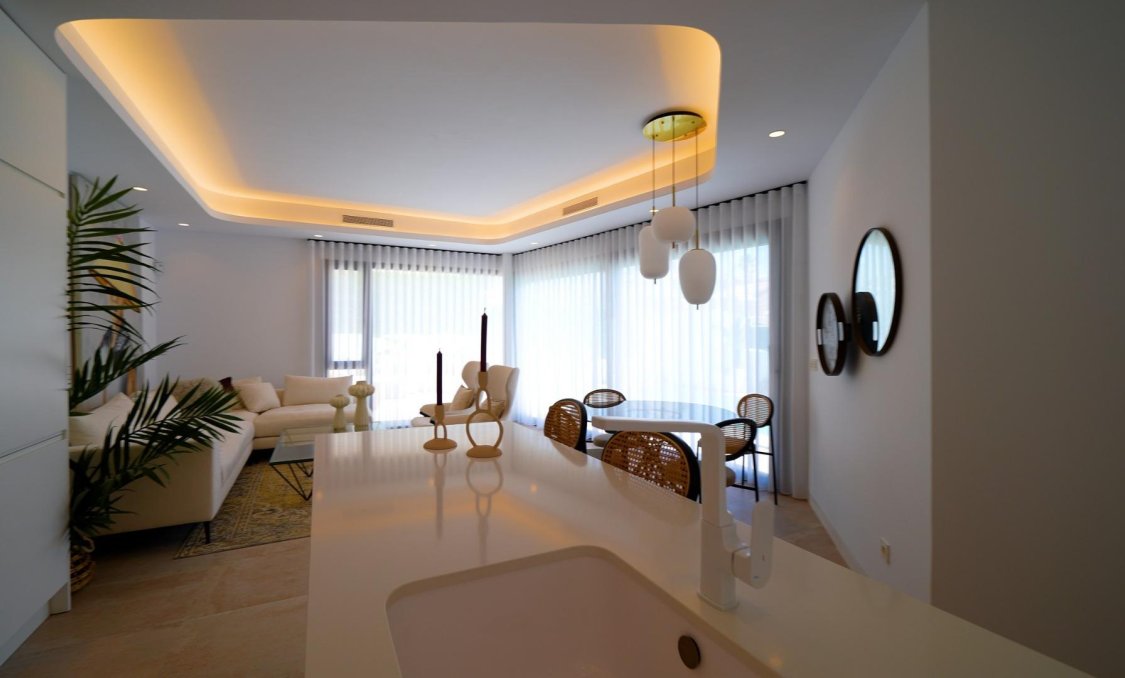 Obra nueva - villa -
