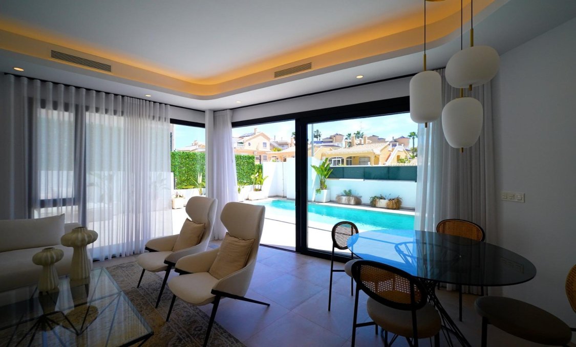 Obra nueva - villa -
