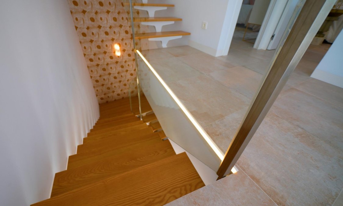 Obra nueva - villa -
