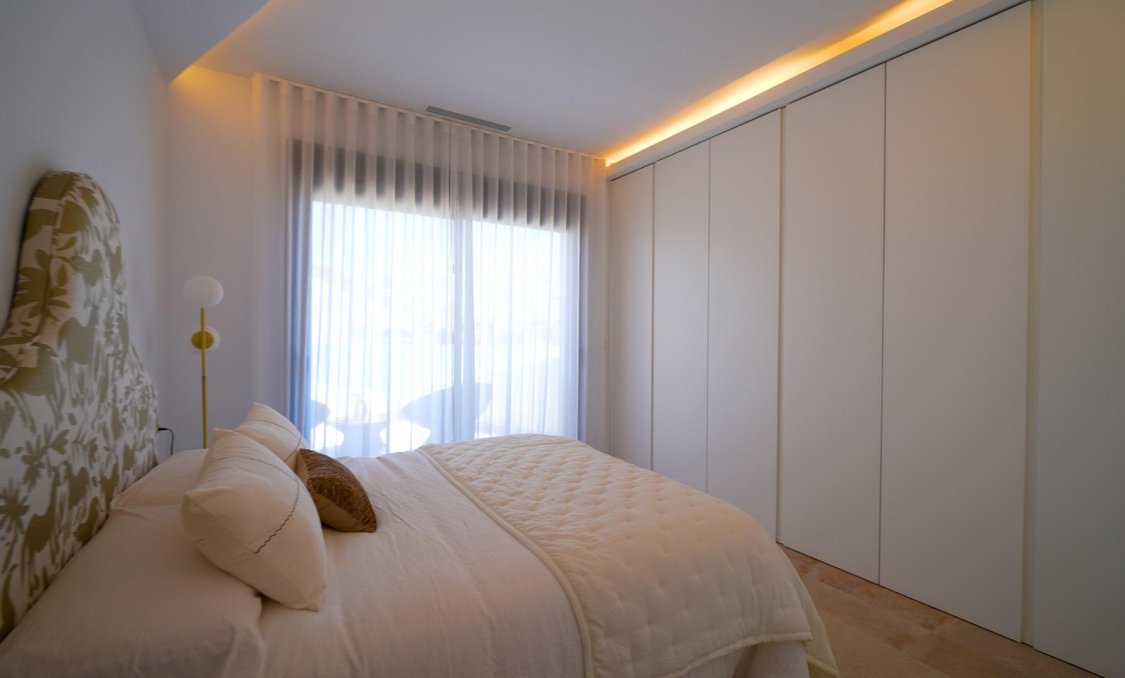 Obra nueva - villa -
