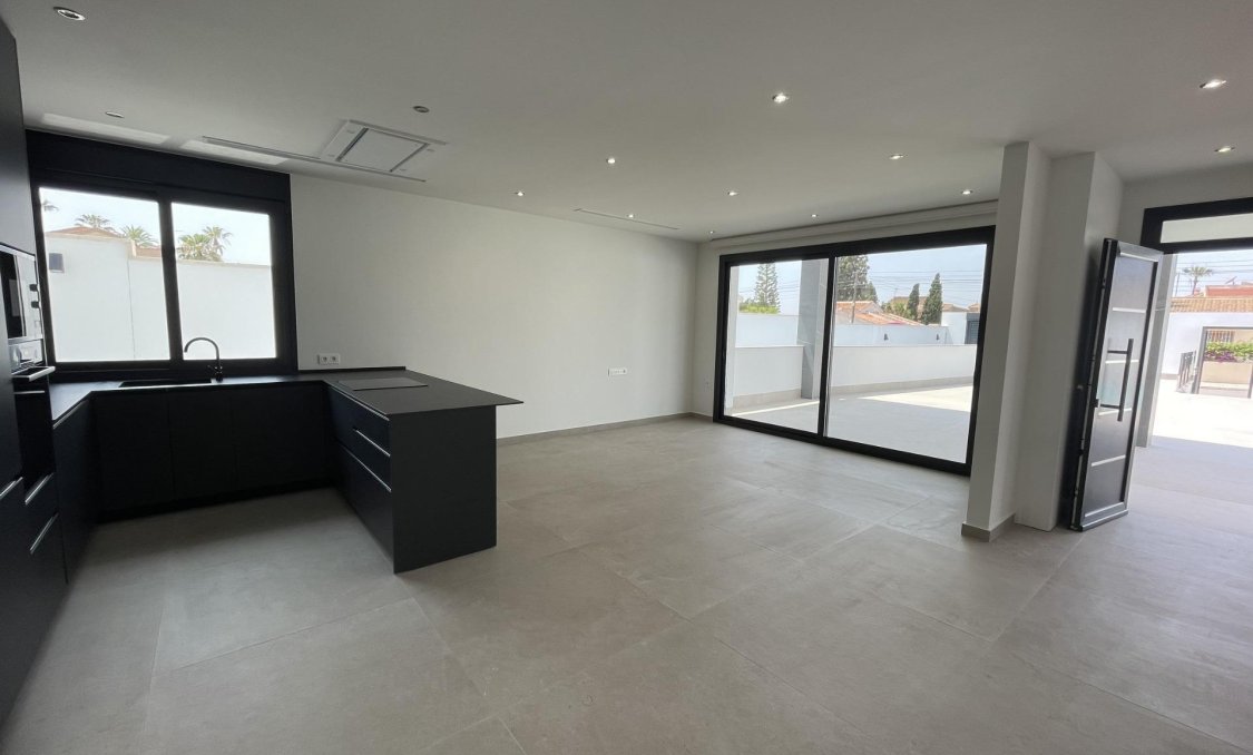 Obra nueva - villa -
