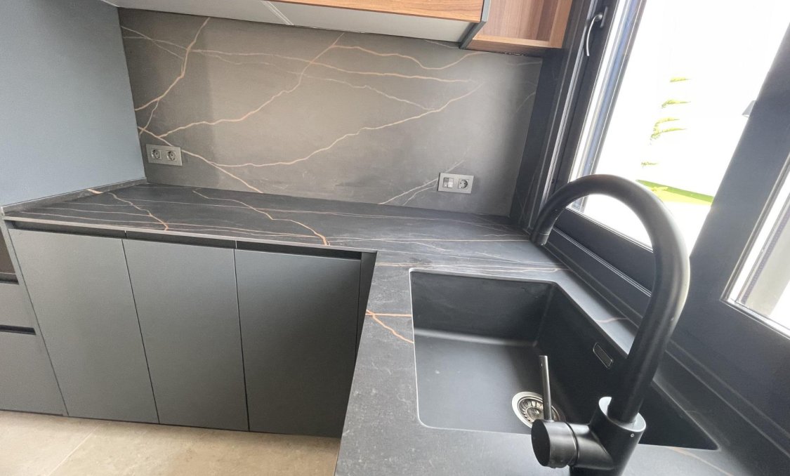 Obra nueva - villa -
