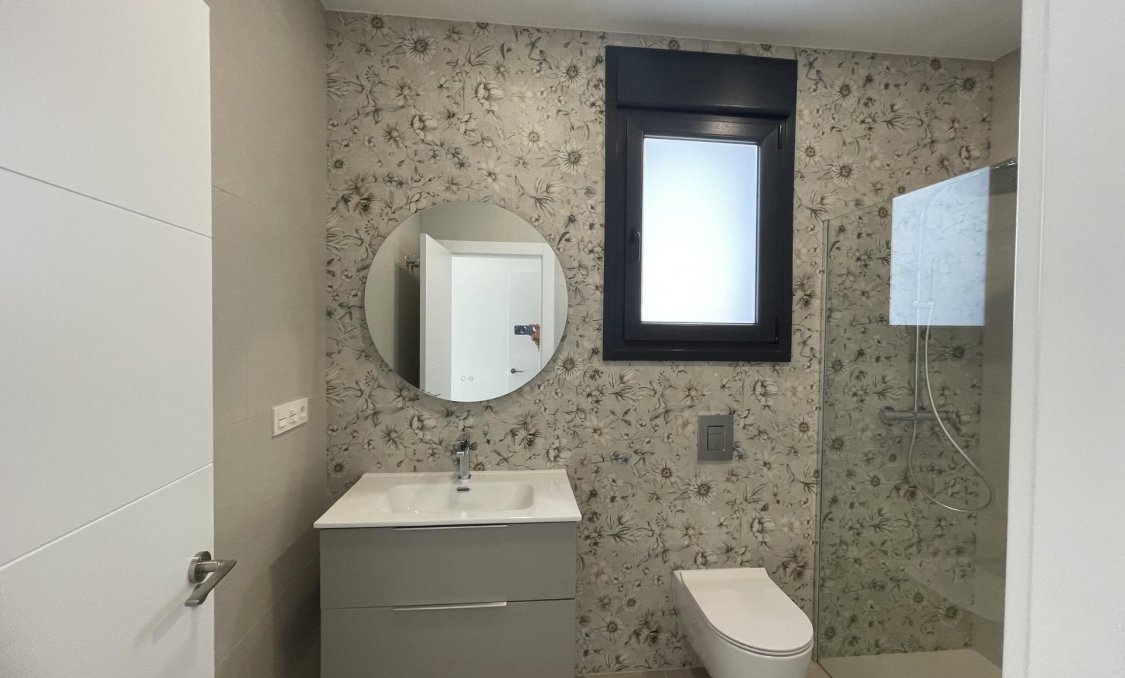 Obra nueva - villa -
