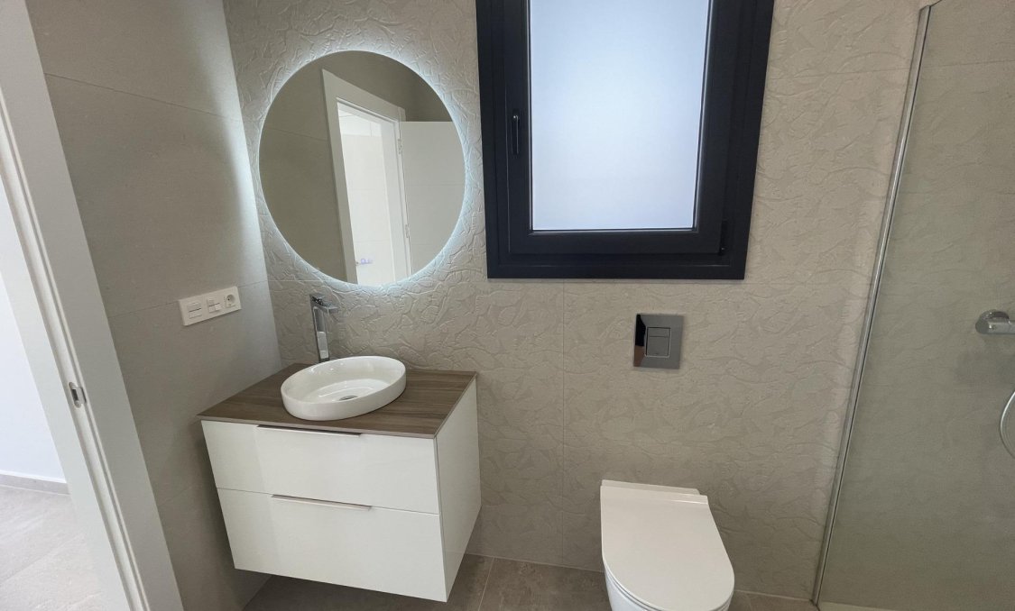 Obra nueva - villa -
