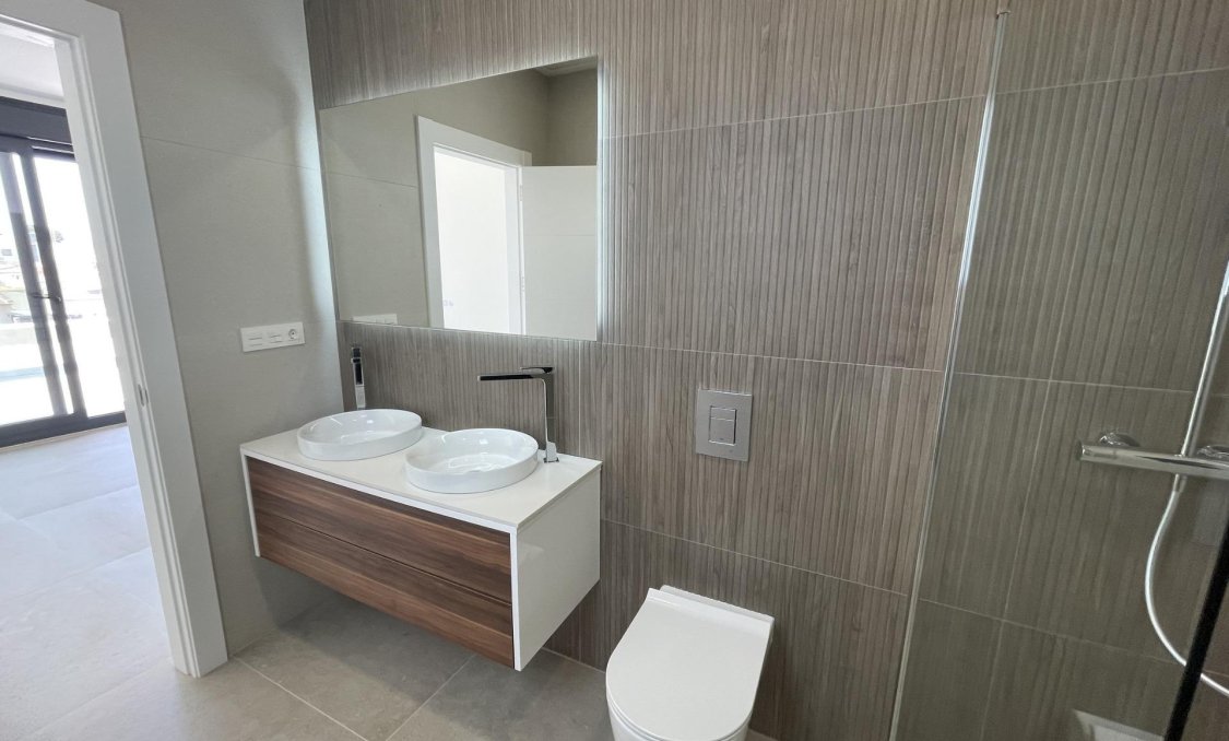 Obra nueva - villa -
