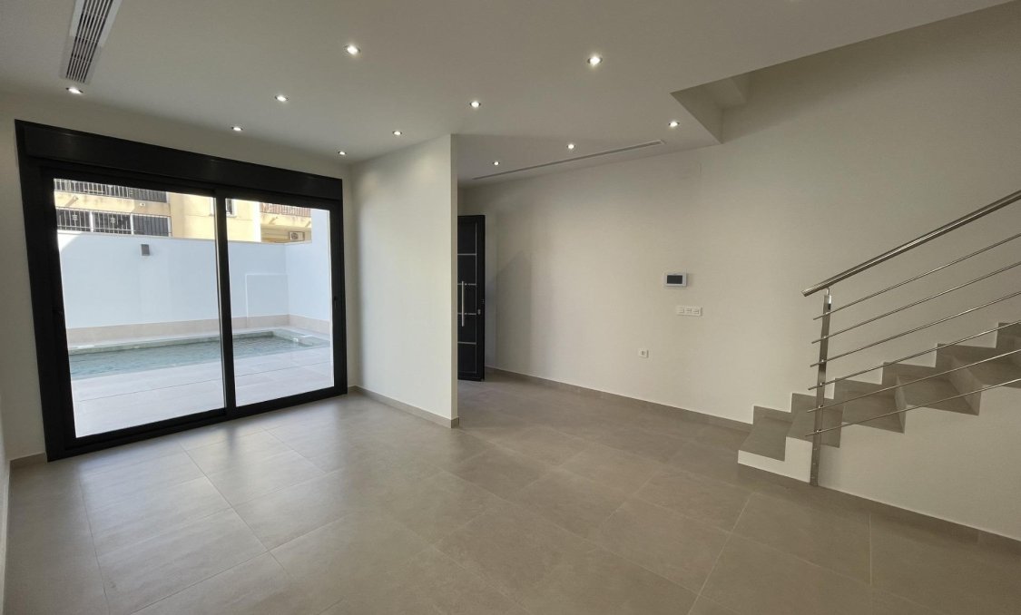 Nowy budynek - villa -
