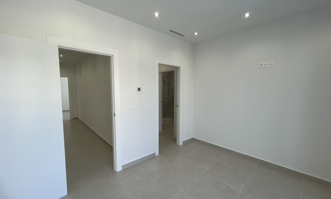 Nowy budynek - villa -
