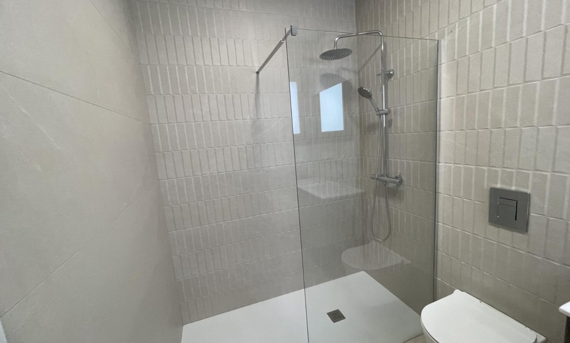 Nowy budynek - villa -
