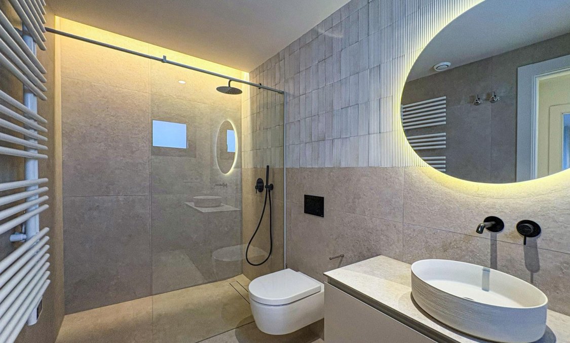 Obra nueva - villa -
