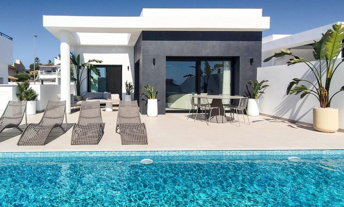 Nowy budynek - villa -
