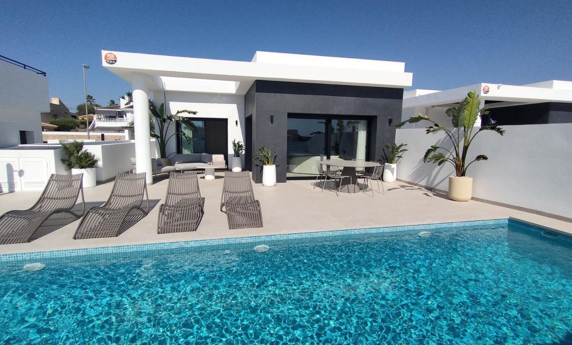 Nowy budynek - villa -
