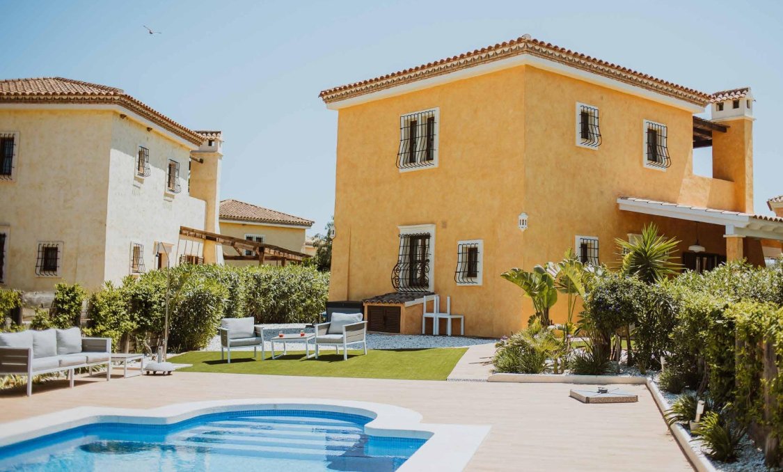 Nowy budynek - villa -
