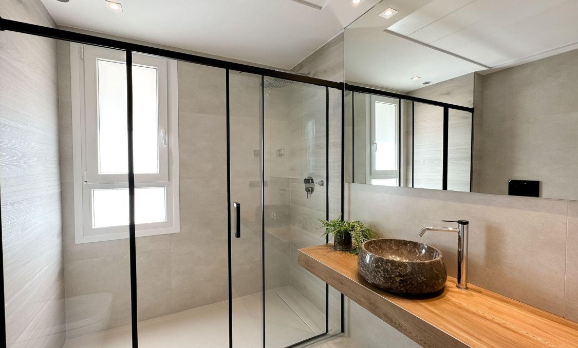 Obra nueva - villa -
