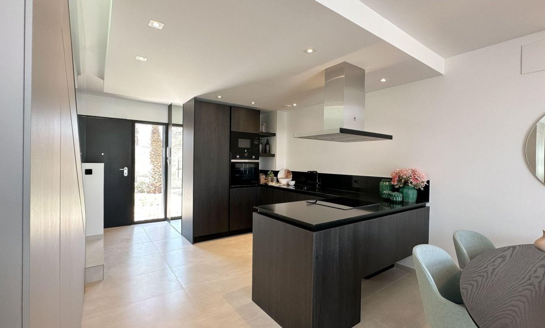 Obra nueva - villa -
