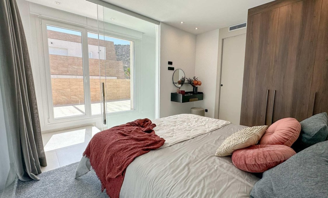 Obra nueva - villa -
