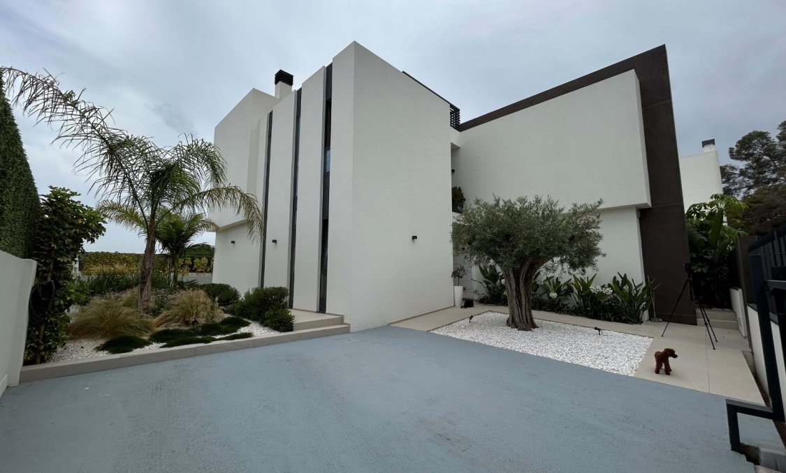 Reventa - villa -
La Nucía