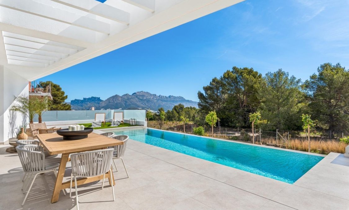 Obra nueva - villa -
