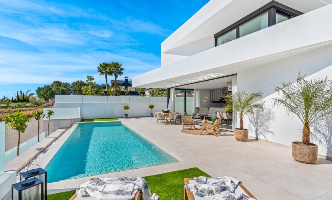 Obra nueva - villa -
