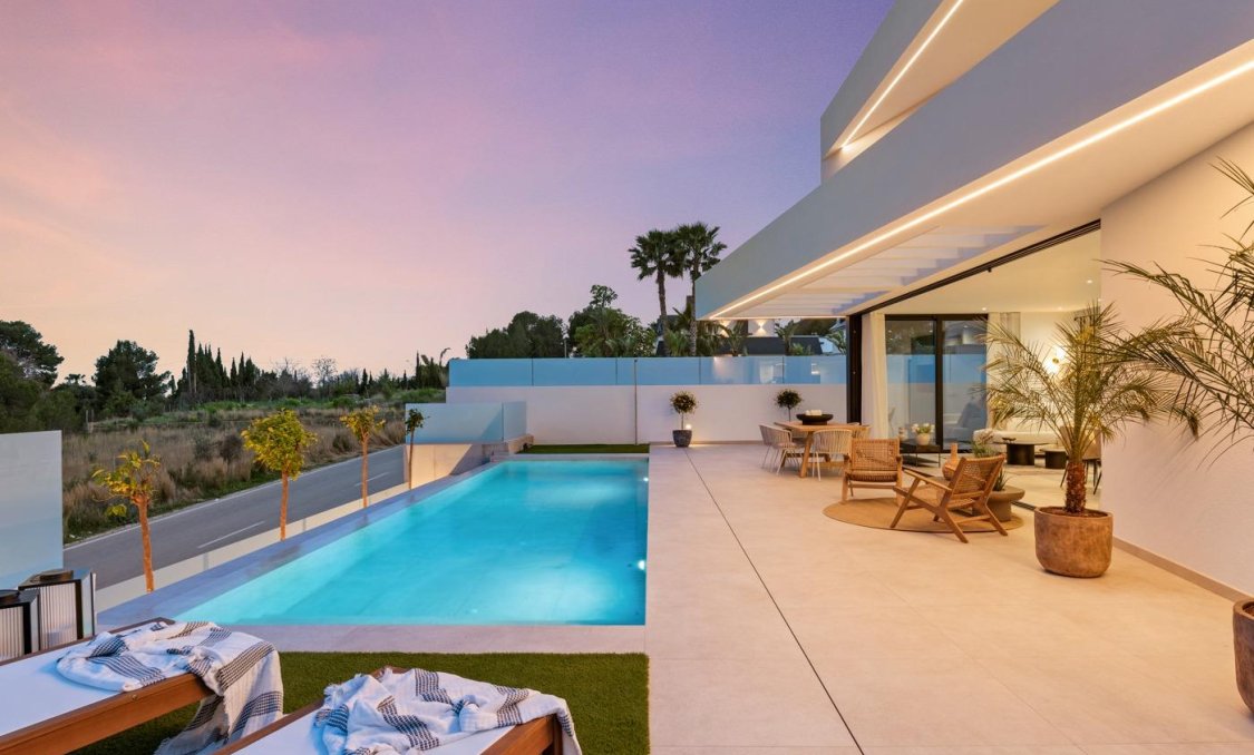 Obra nueva - villa -
