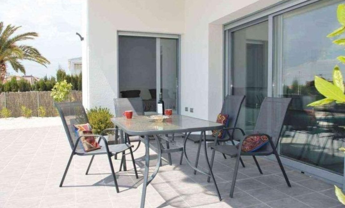 Nowy budynek - villa -
