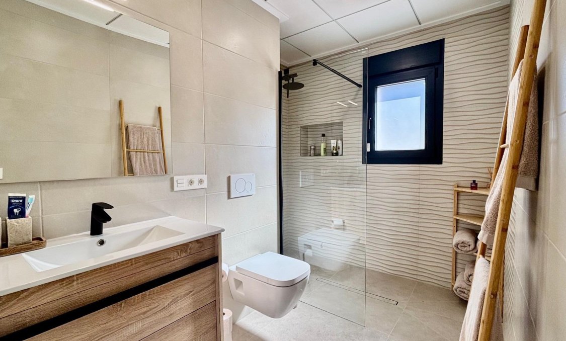 Nowy budynek - villa -
