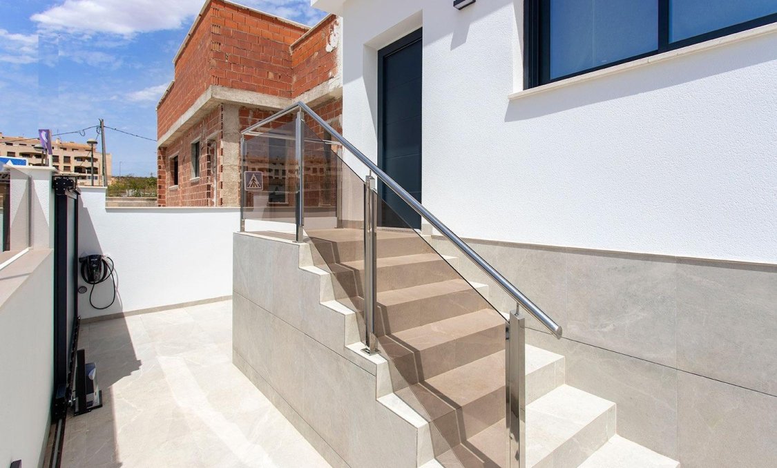 Nowy budynek - villa -
