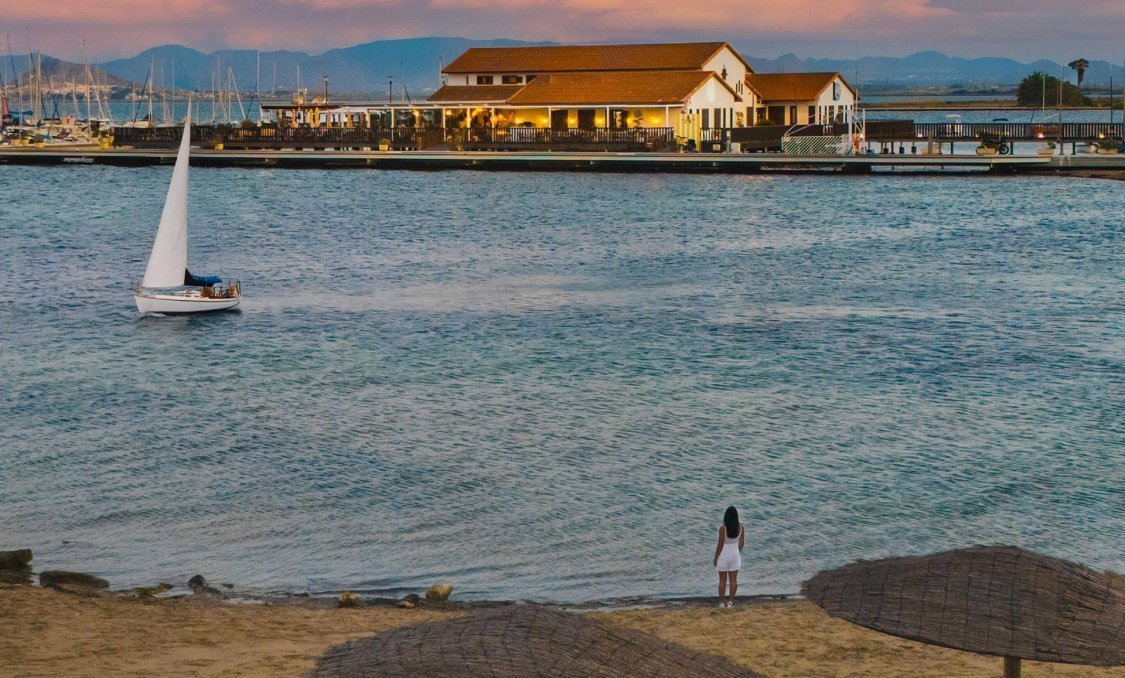 New Build - apartment -
Los Alcazares - Parque Diana