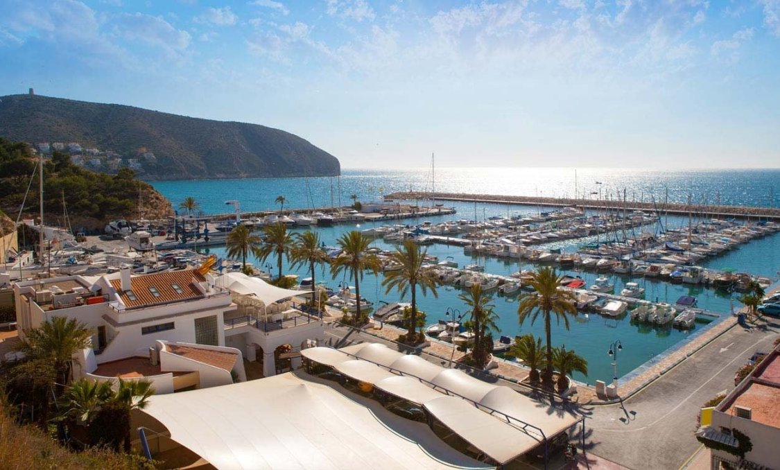 Obra nueva - villa -
