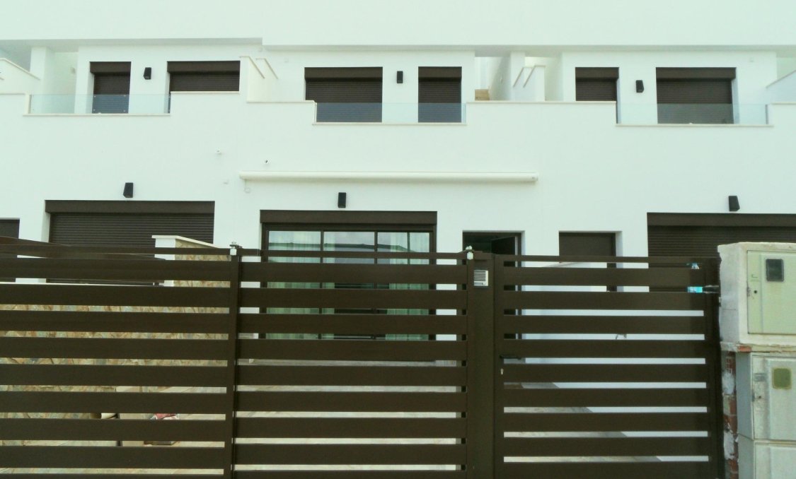 Nowy budynek - villa -
