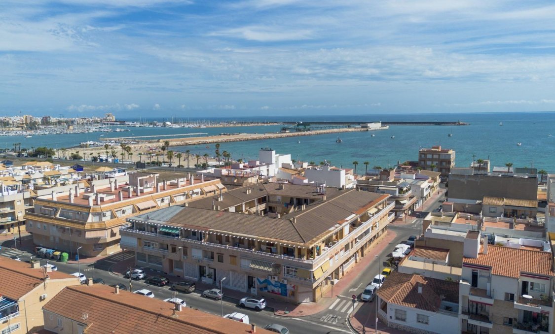 Obra nueva - apartment -
Torrevieja - Playa Los Naufragos