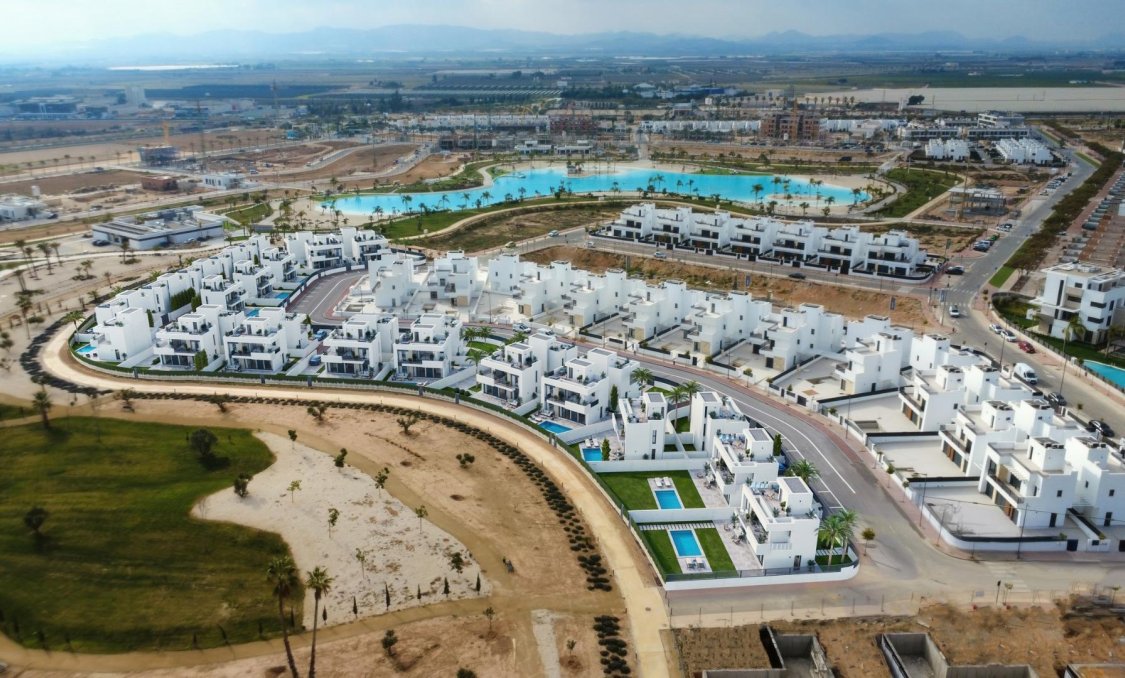 Obra nueva - villa -
