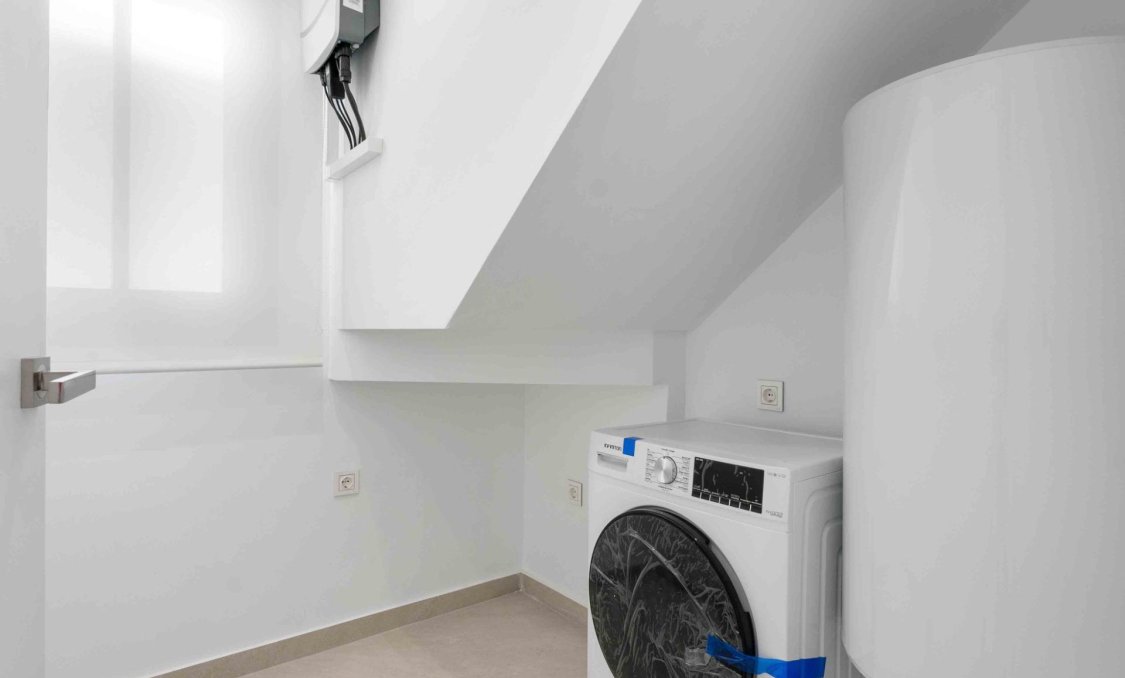 Obra nueva - villa -
