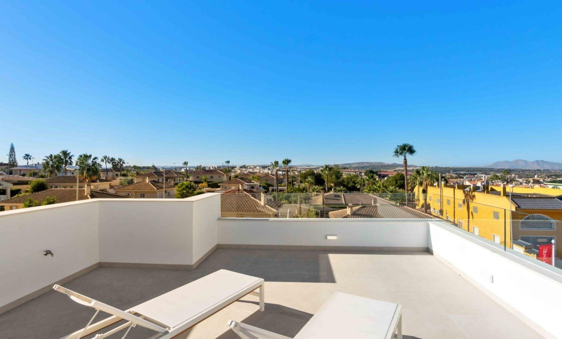 Obra nueva - villa -
