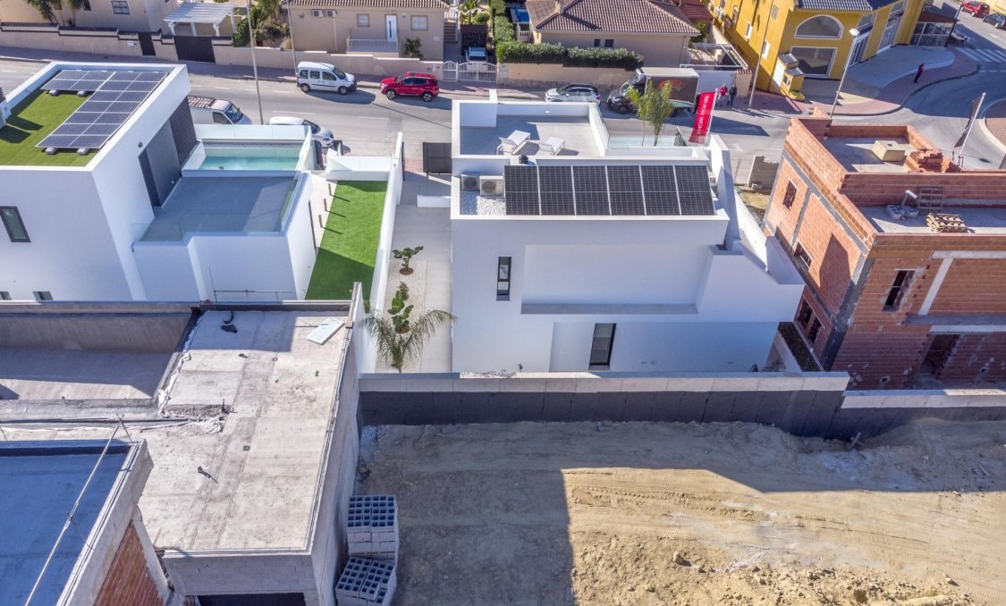 Obra nueva - villa -
