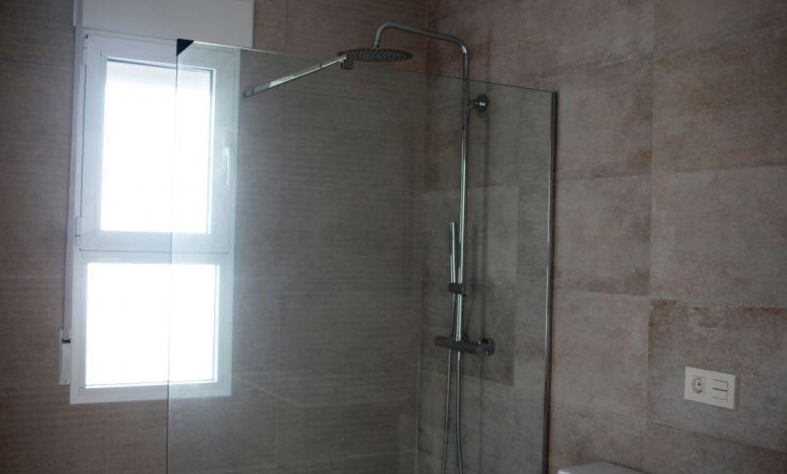 Obra nueva - villa -
