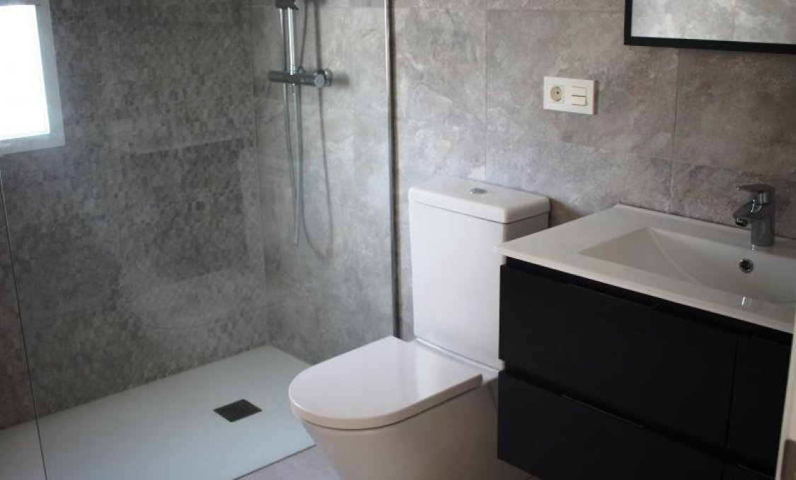 Obra nueva - villa -
