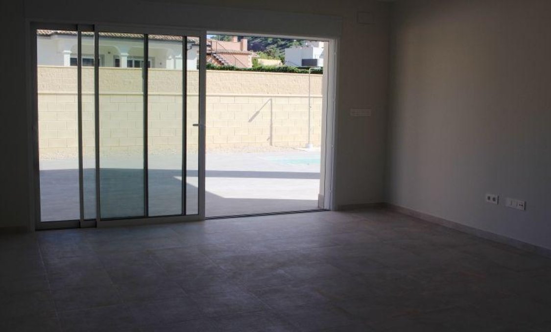 Obra nueva - villa -
