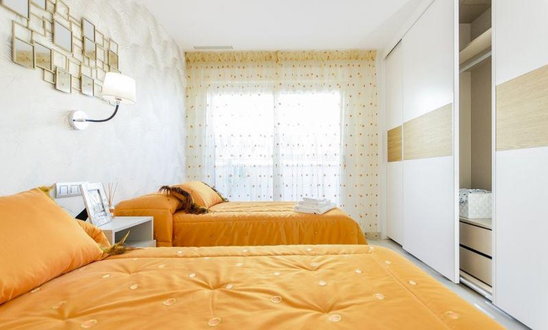 Obra nueva - villa -
