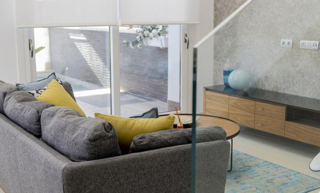 Obra nueva - villa -
