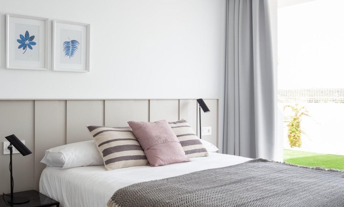 Obra nueva - villa -
