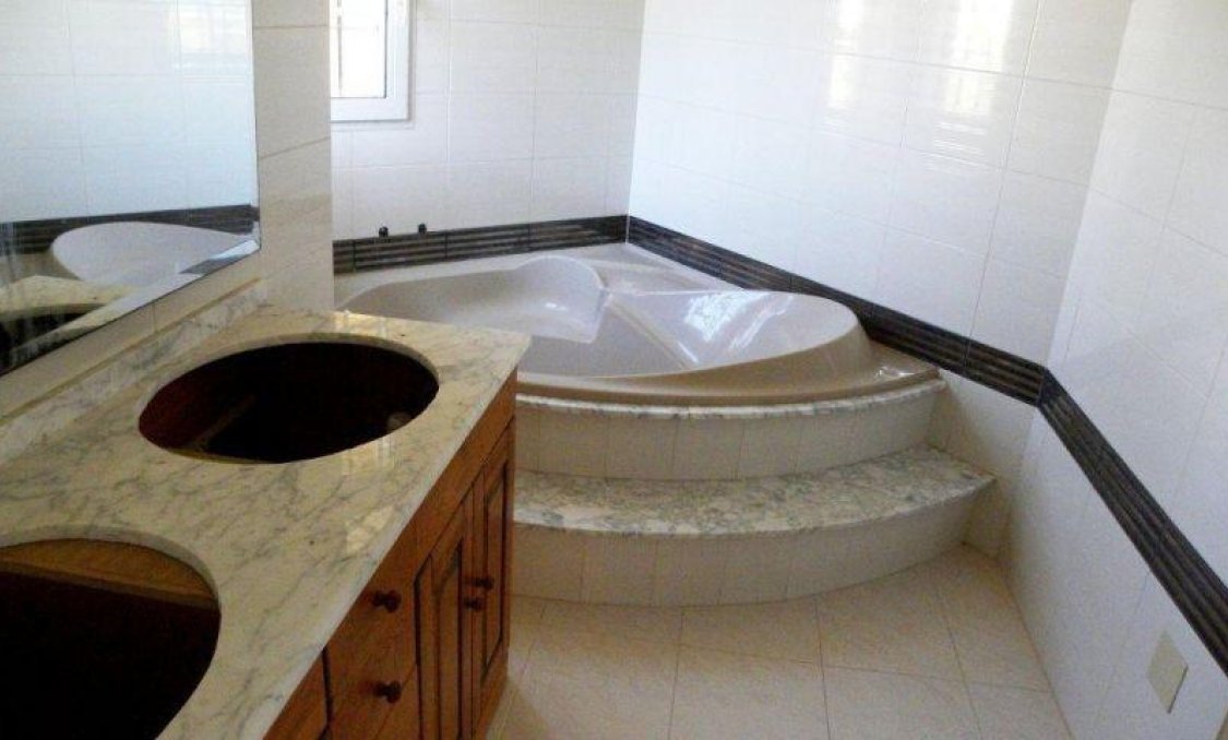 Nowy budynek - villa -
