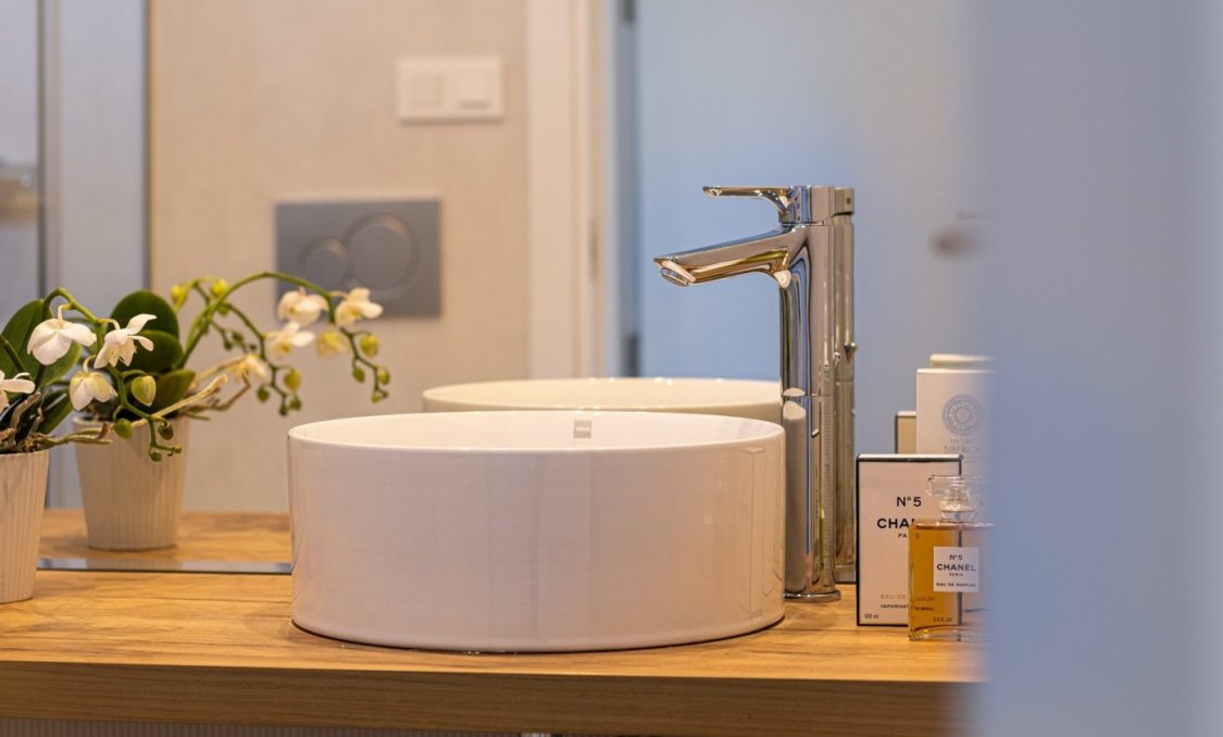 Obra nueva - villa -
