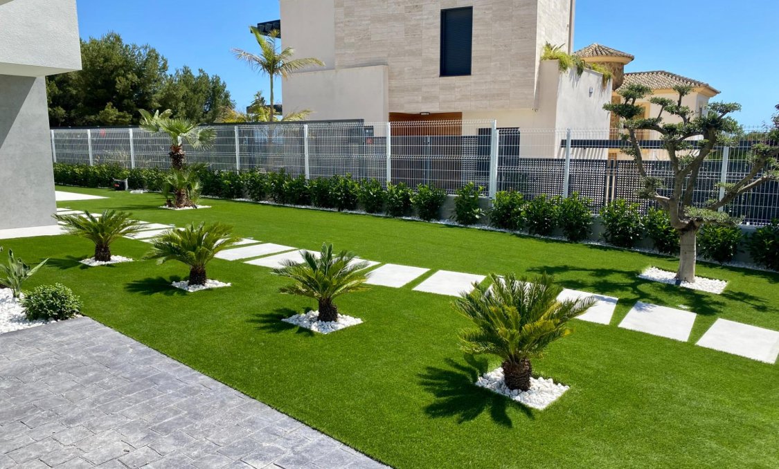 Obra nueva - villa -
