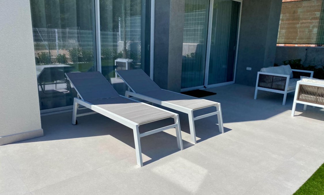 Obra nueva - villa -
