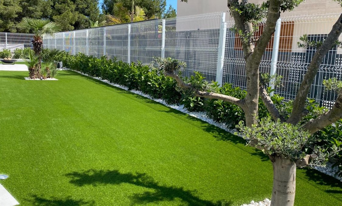 Obra nueva - villa -
