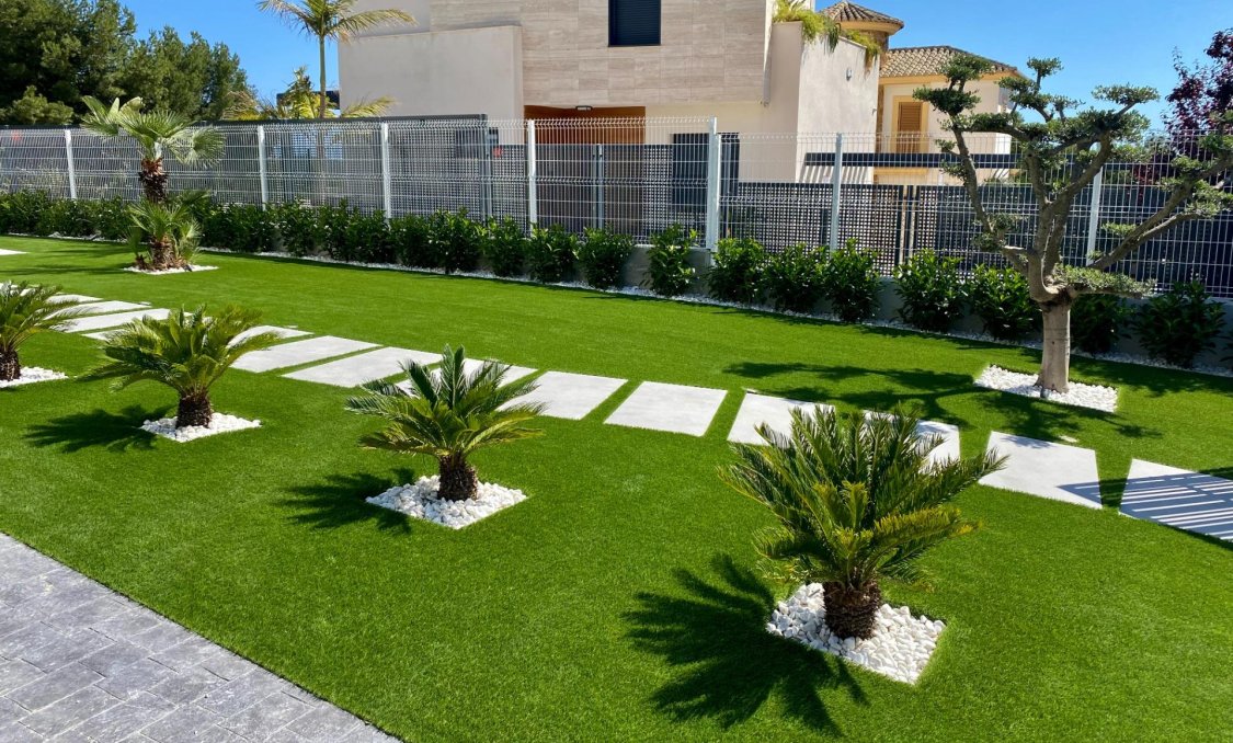 Obra nueva - villa -
