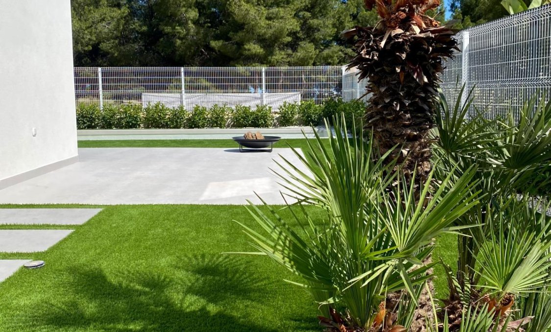 Obra nueva - villa -
