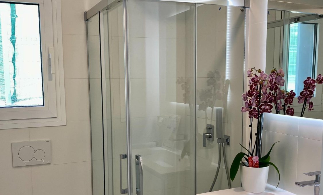 Obra nueva - villa -
