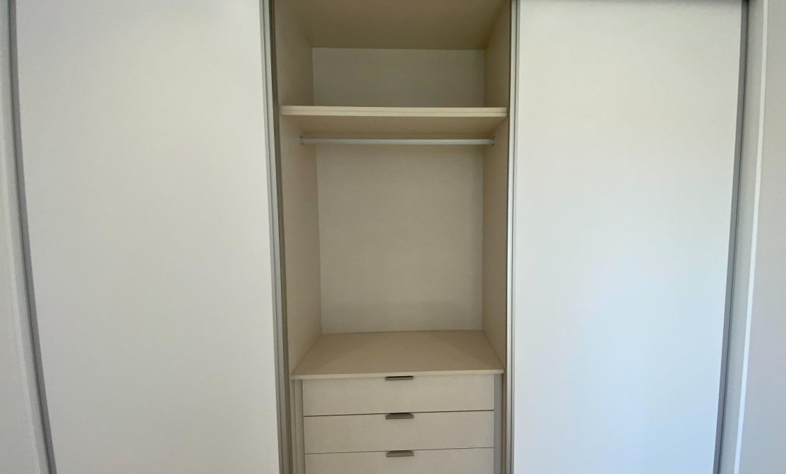 Obra nueva - villa -
